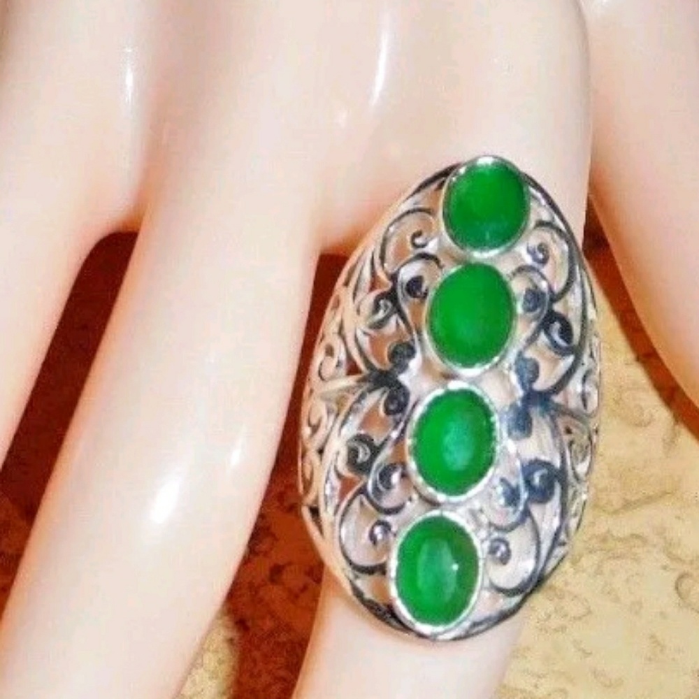 Artisan Handcrafted Emerald Silver Ring - image 5